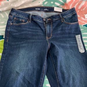 Old Navy: 14 mid rise; kicker bootcut
